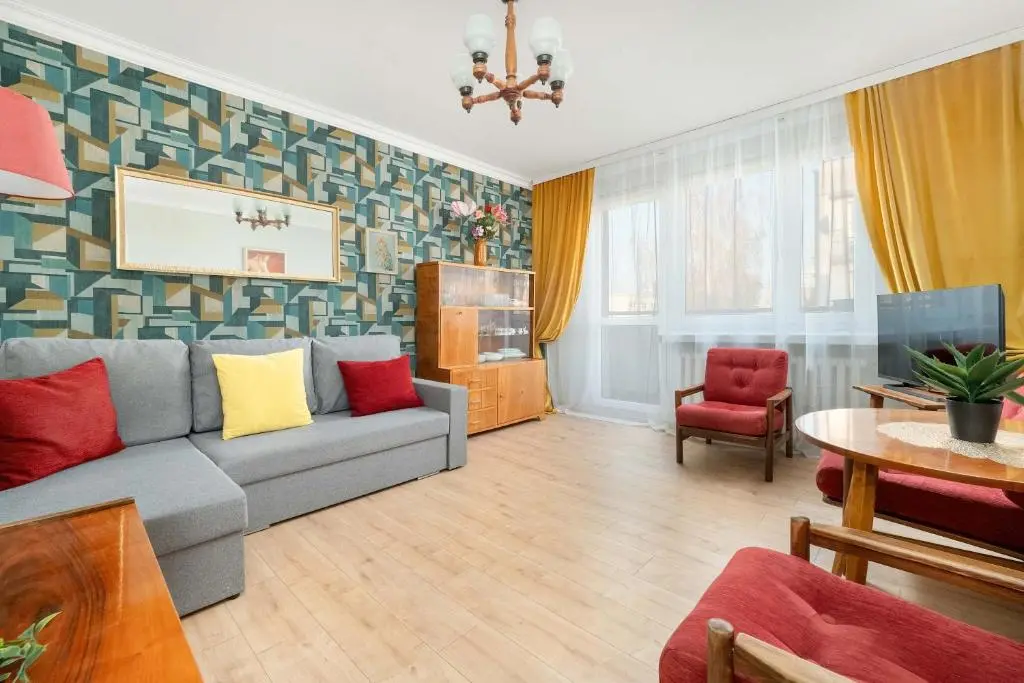 Image of Wyjątkowy Apartament w Stylu Vintage z Balkonem by Noclegi Renters