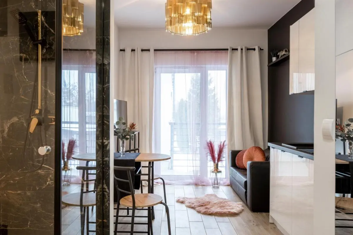 Image 2 of Wyjątkowy apartament z prysznicem pośrodku na wyjątkowe wieczory