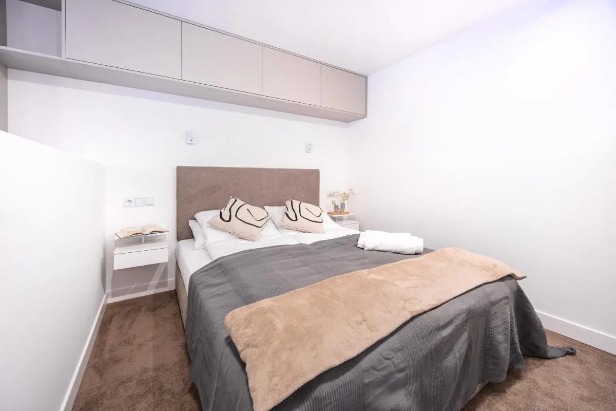 Image 2 of Yoga Zen, apartament z tarasem i widokiem na park