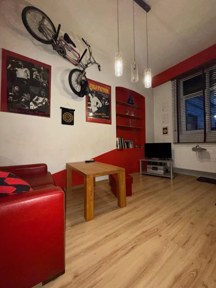 Image 6 of studio red and white